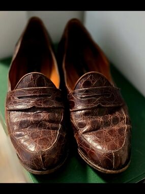 Vintage Women’s Ralph Lauren Purple Label Alligator Penny Loafers, Size 8.5
